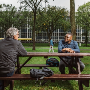 Universite Laval - Photo of a discussion on campus