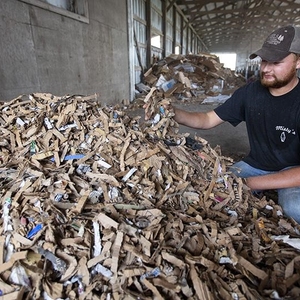 “Box to Farm to Compost”: A Paradigm Shift from an Extractive Culture to Regenerative Culture