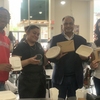 Queens College Student Association and Mangia Fresca showcase new food biodegradable/compostable food containers