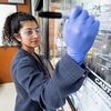 A summer graduate fellow with the USC Dornsife Wrigley Institute for Environmental Studies, Lanja Karadaghi, demonstrates the research they are conducting in the lab.