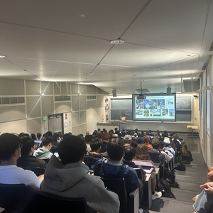 Building a Sustainable Internet: A Student-Led Interdisciplinary Environmental Course