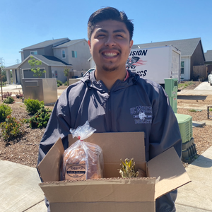 Contactless Food Box Deliveries: Driving Down Food Insecurity