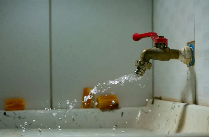 Foto de Cambio de grifería y sanitarios