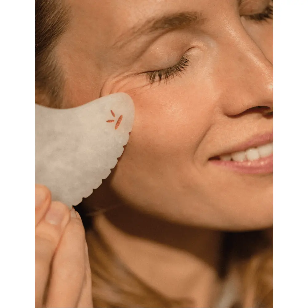 Gua Sha Jade Blanc — Oryza Lab