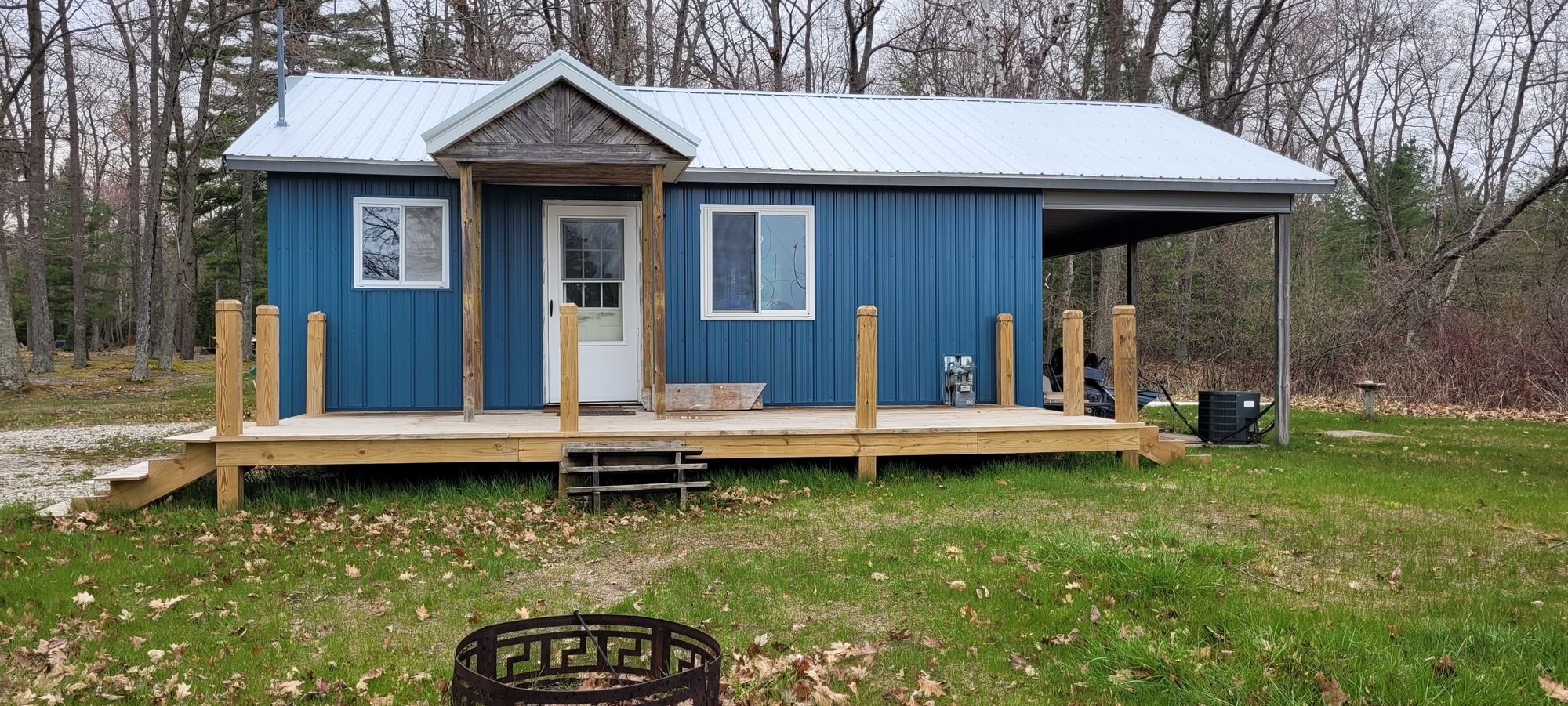 Havenwood Shores No. 6 Vacation rental cabin in Oscoda, MI