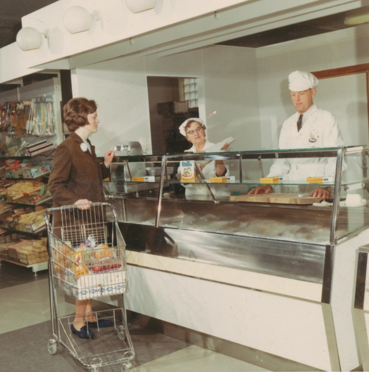 1 plans Ekspose fra Norild, en rustfri ferskvaredisk fra 1960-tallet brukt til kjøtt og fisk i norske butikker.