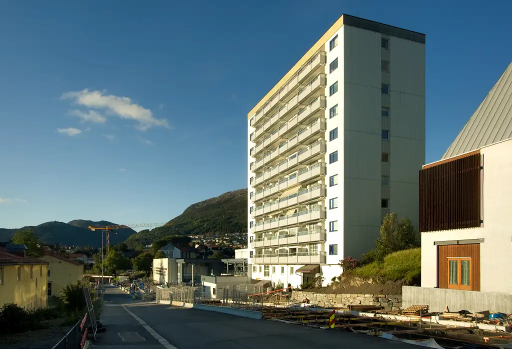 Slettebakken med leilighetsbygg og boliggate i Årstad.