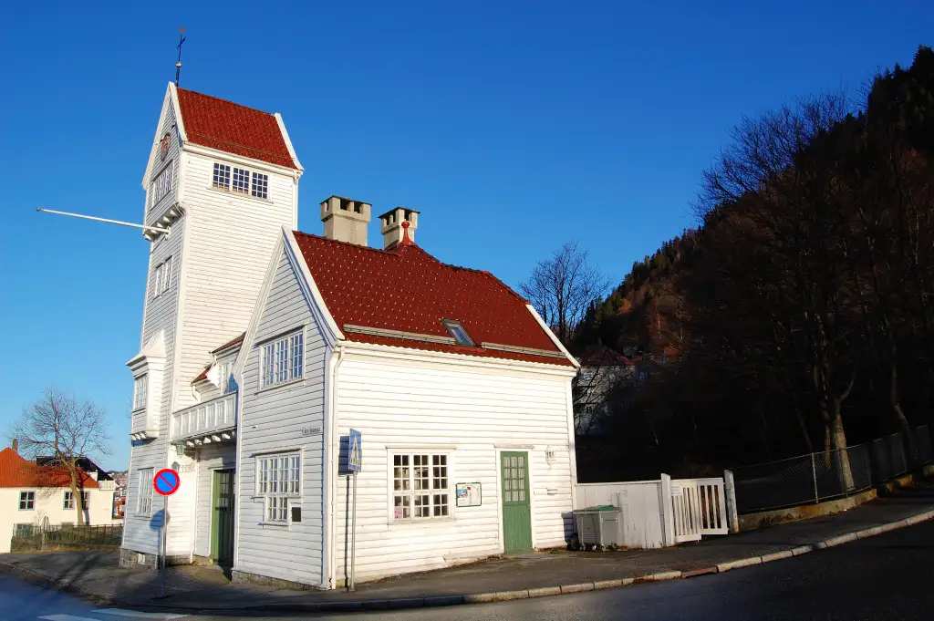 Skansen brannstasjon under Fløyfjellet i Bergen.