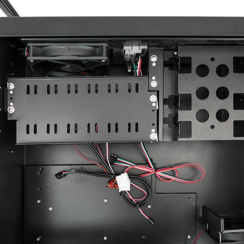 Caja para montaje en Rack 19” negra IPC ATX EATX 4U 2x5.25" 8x3.5" fondo 540mm
