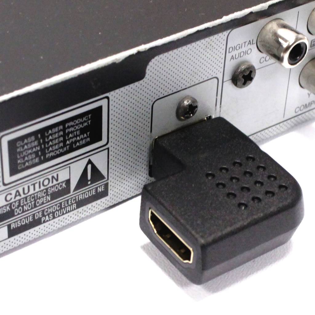 Adaptador en forma de L izquierda con conexión HDMI-A macho a HDMI-A hembra de color negro