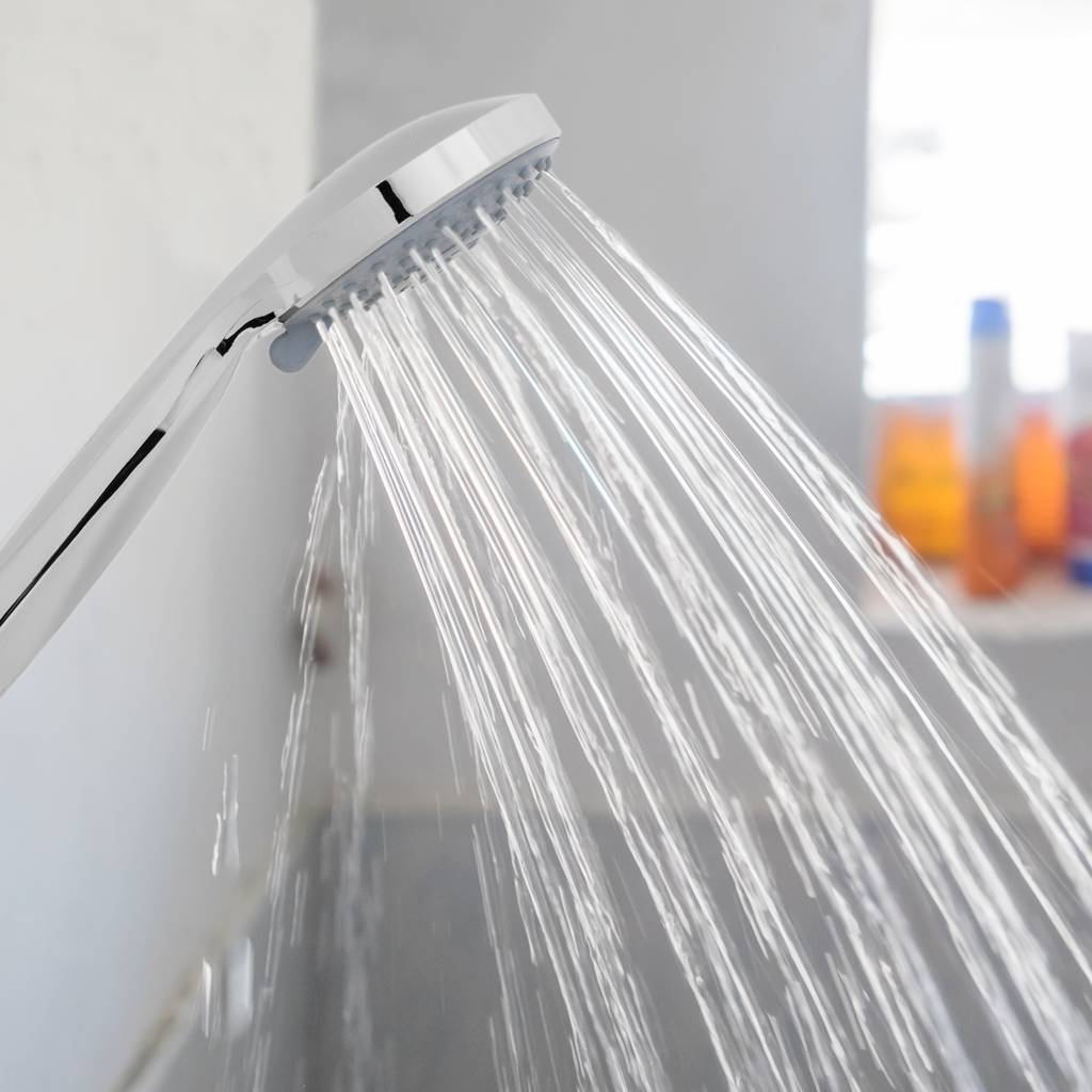 Cabezal de ducha cromado con sistema antical, ahorro de agua, 3 modos y diámetro 98mm