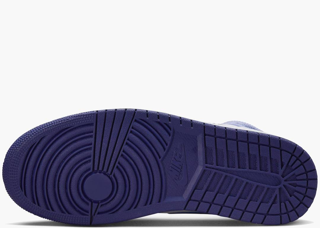 Nike Air Jordan 1 Mid White Sky J Purple (GS) | Hype Clothinga Nike Air Jordan 1 Mid White Sky J Purple (GS) | Hype Clothinga