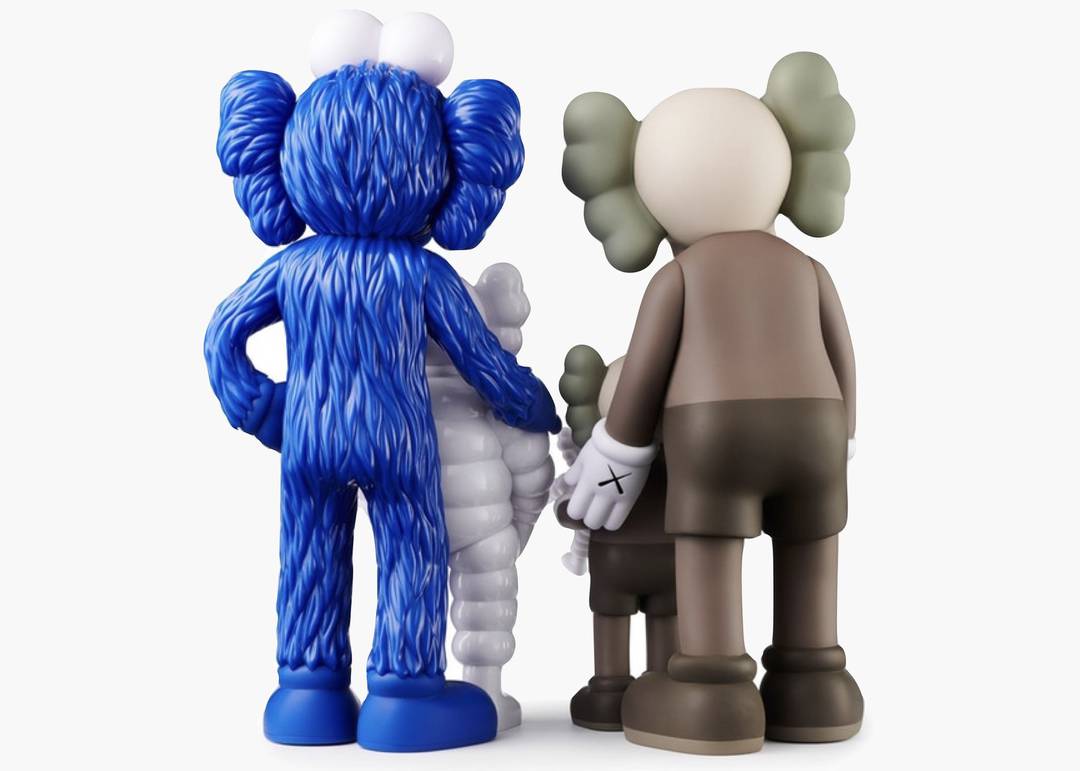 Kaws Family 2021 figure set