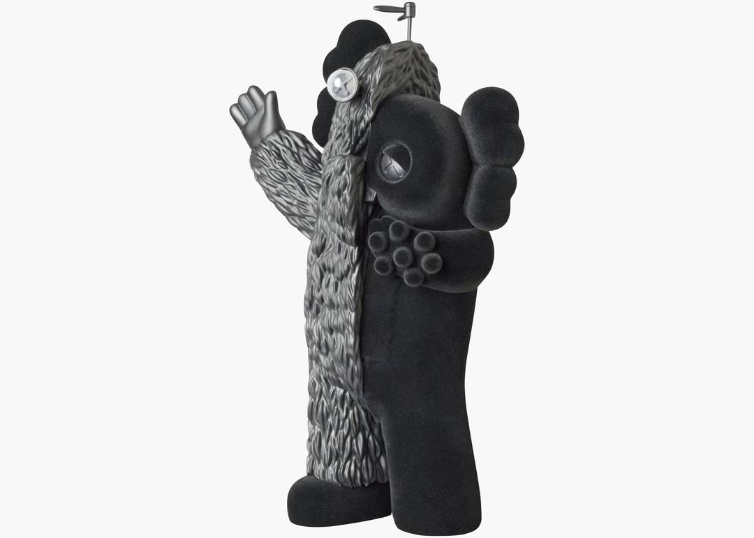 KAWS KACHAMUKKU Vinyl Figure Black | Hype Clothinga