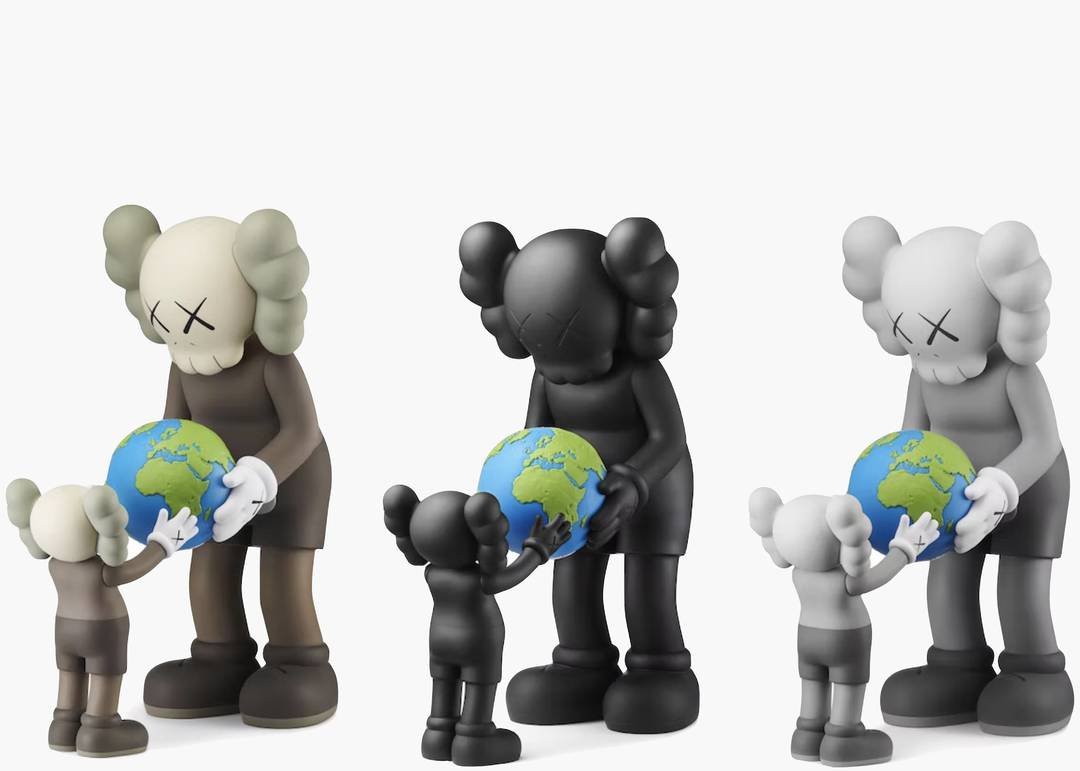 KAWS THE PROMISE Vinyl Figure Set Brown/Black/Grey | Hype Clothinga