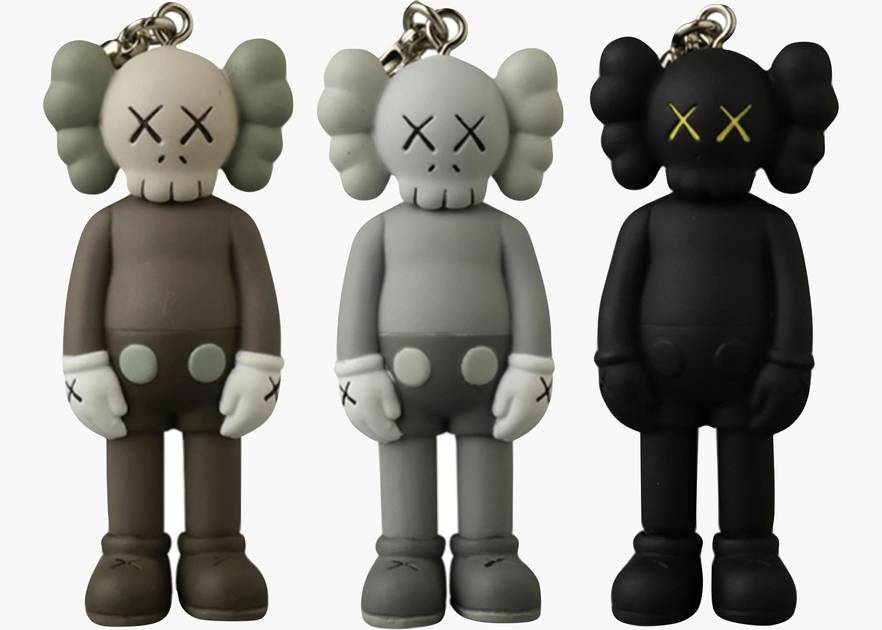 Kaws Tokyo First Companion Keychain Set (2021) | Hype Clothinga Kaws Tokyo First Companion Keychain Set (2021) | Hype Clothinga