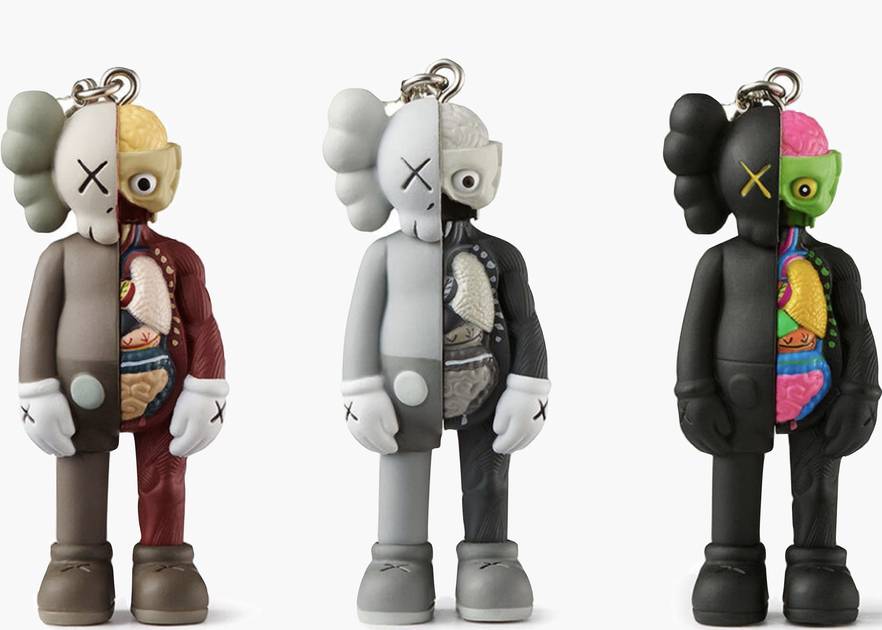 Kaws Tokyo First Flayed Companion Keychain ( 2021 ) | Hype Clothinga