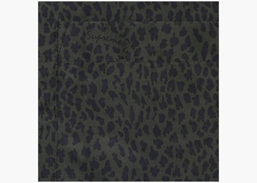 Supreme Leopard Silk S/S Shirt Charcoal | Hype Clothinga