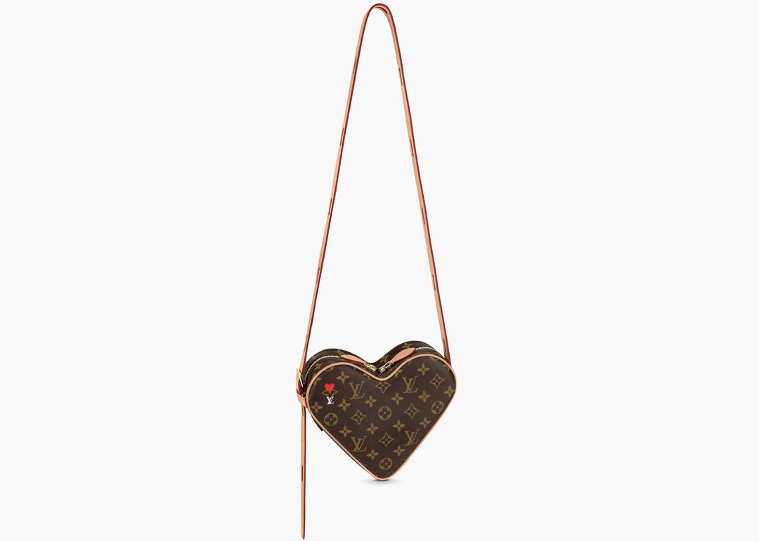 Heart shaped Keychain upcycled from authentic Louis Vuitton luggage  Louis  vuitton bag Louis vuitton keychain Louis vuitton handbags