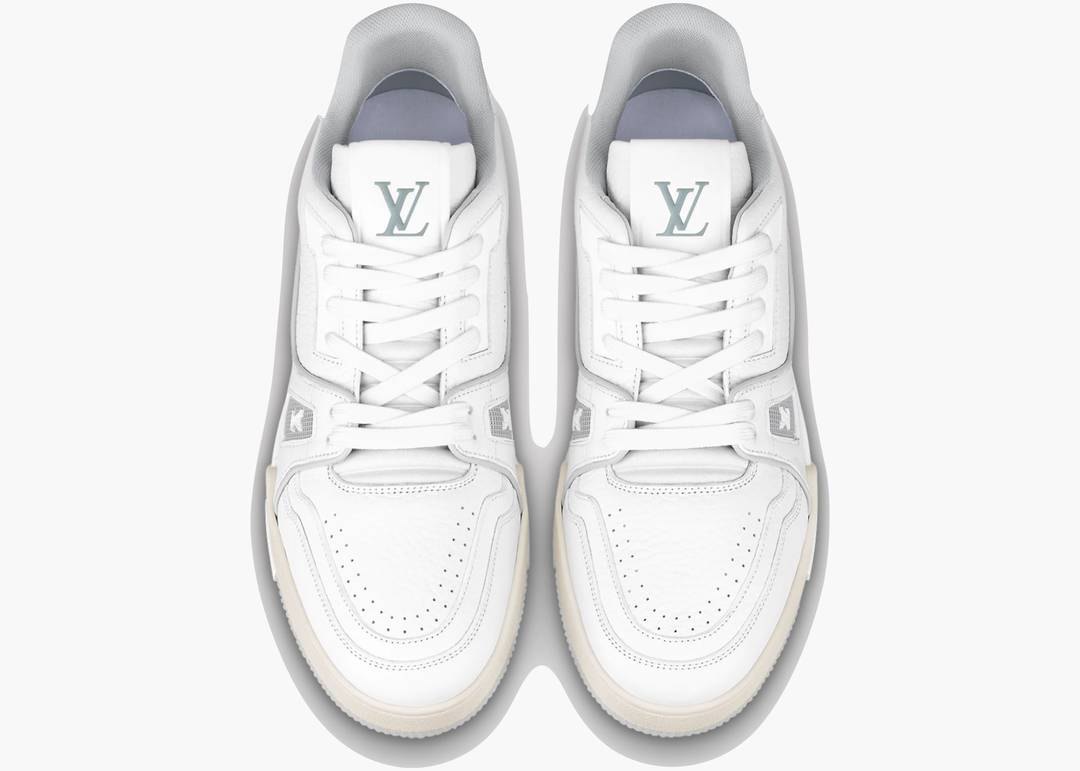 Louis Vuitton Trainer White Signature