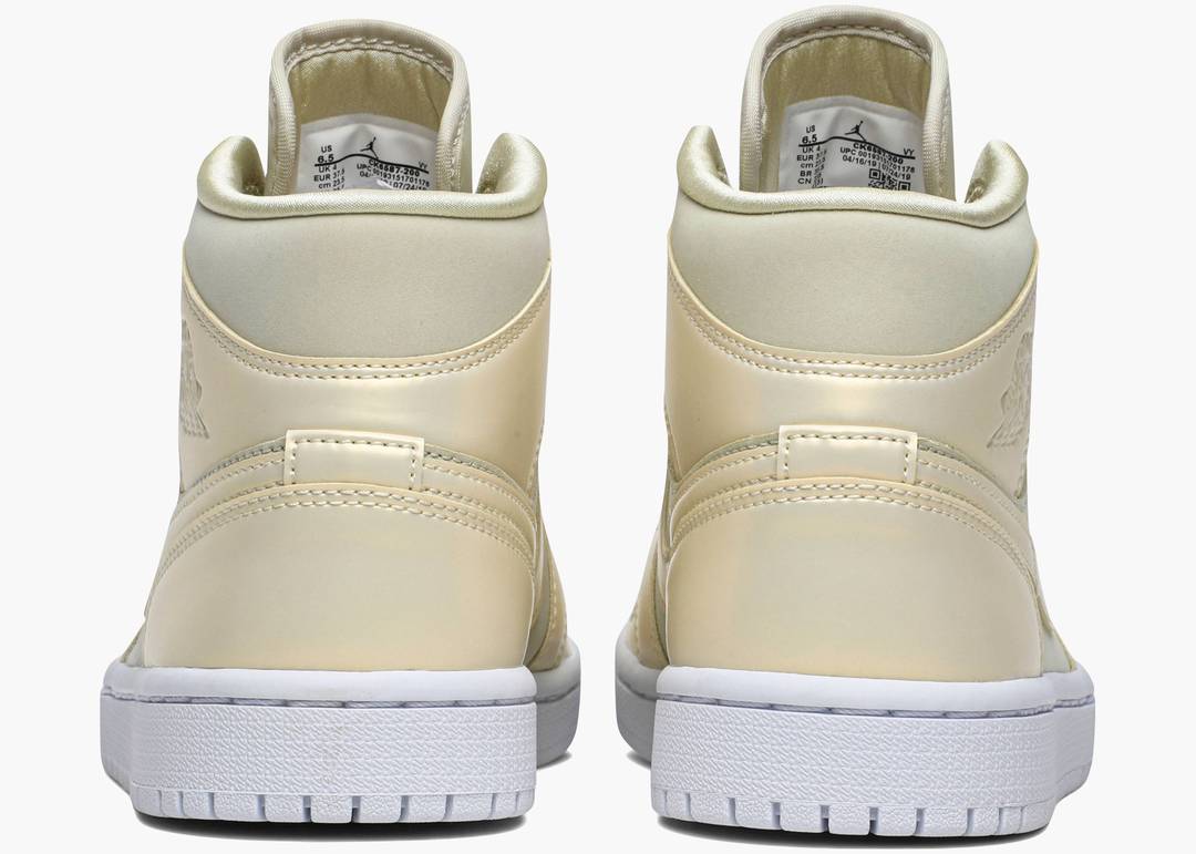 goose feather yellow jordan 1