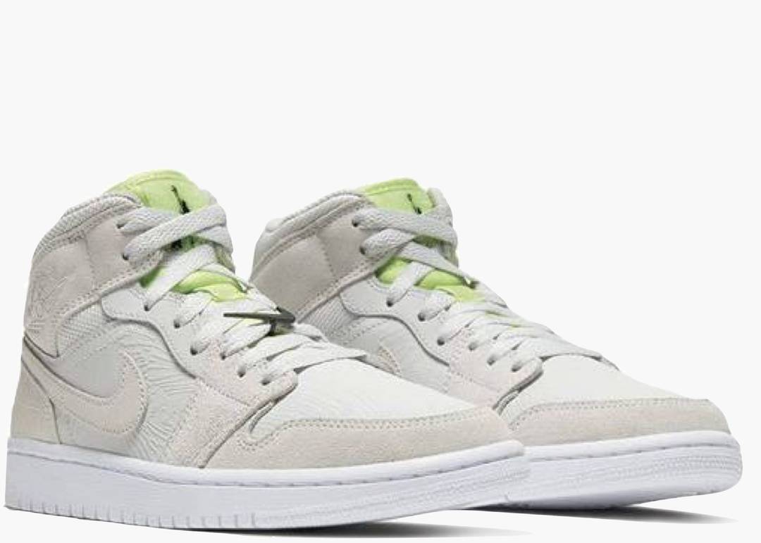 Nike Air Jordan 1 Mid Vast Grey Ghost Green (W)