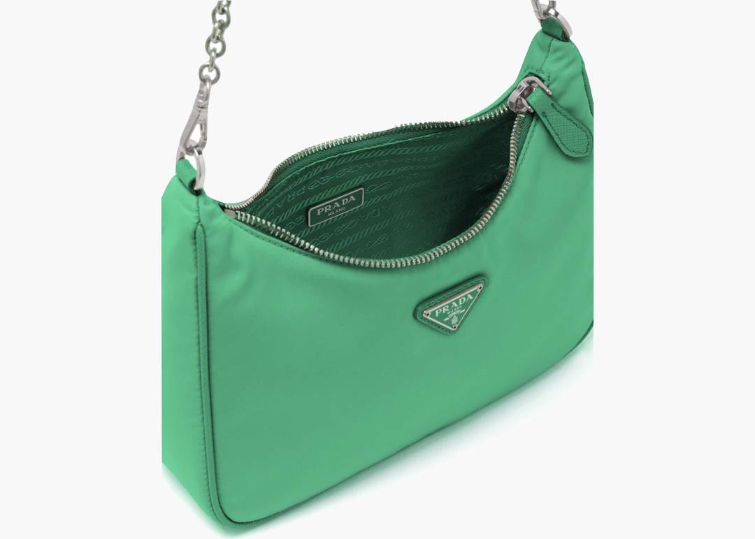 Prada Re-Edition 2005 Shoulder Bag Nylon Mint Green in Nylon