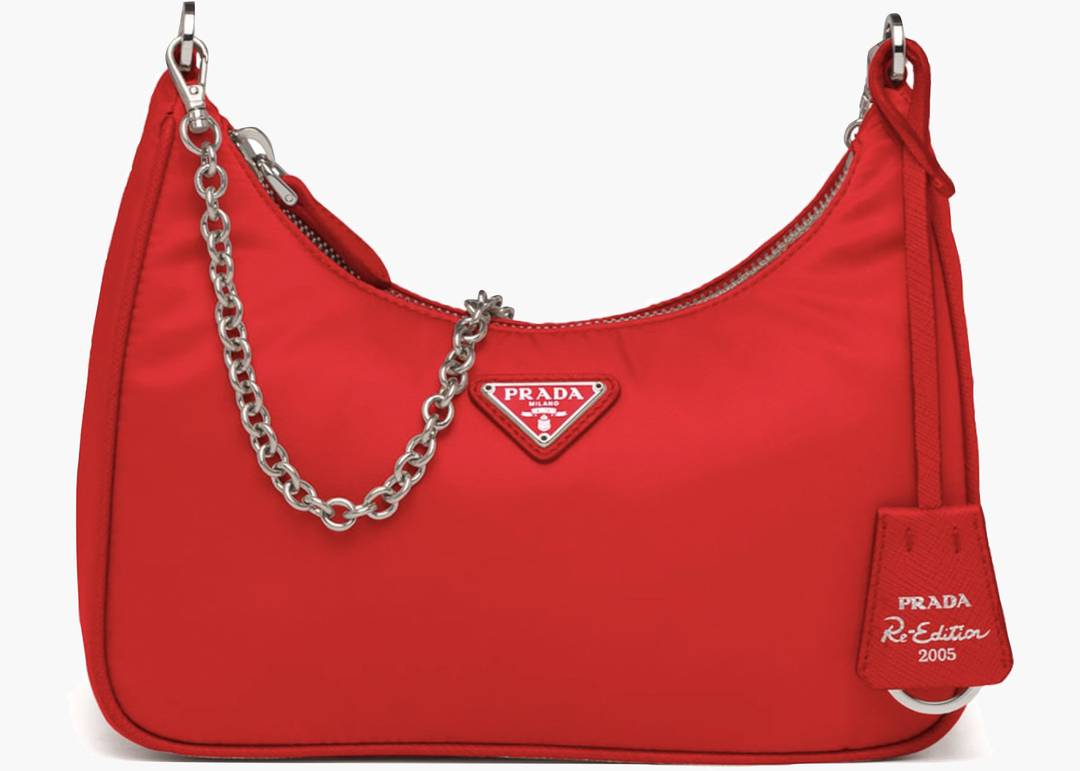 Prada Re-Edition 2005 Shoulder Bag Nylon Red in Nylon/Saffiano