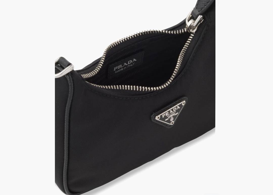 Prada Re-Edition Shoulder Bag Mini Nylon Black in Nylon Silver