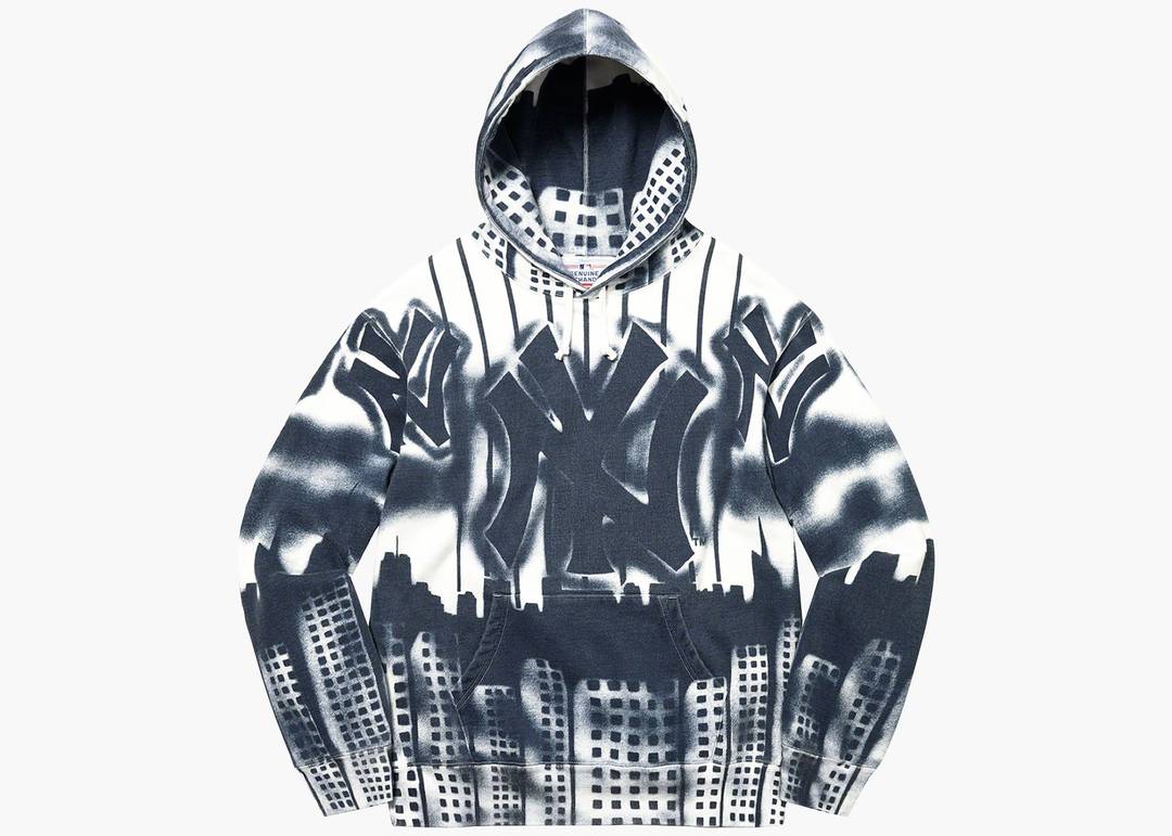 Supreme / New York Yankees Airbrush Hooded Sweatshirt White