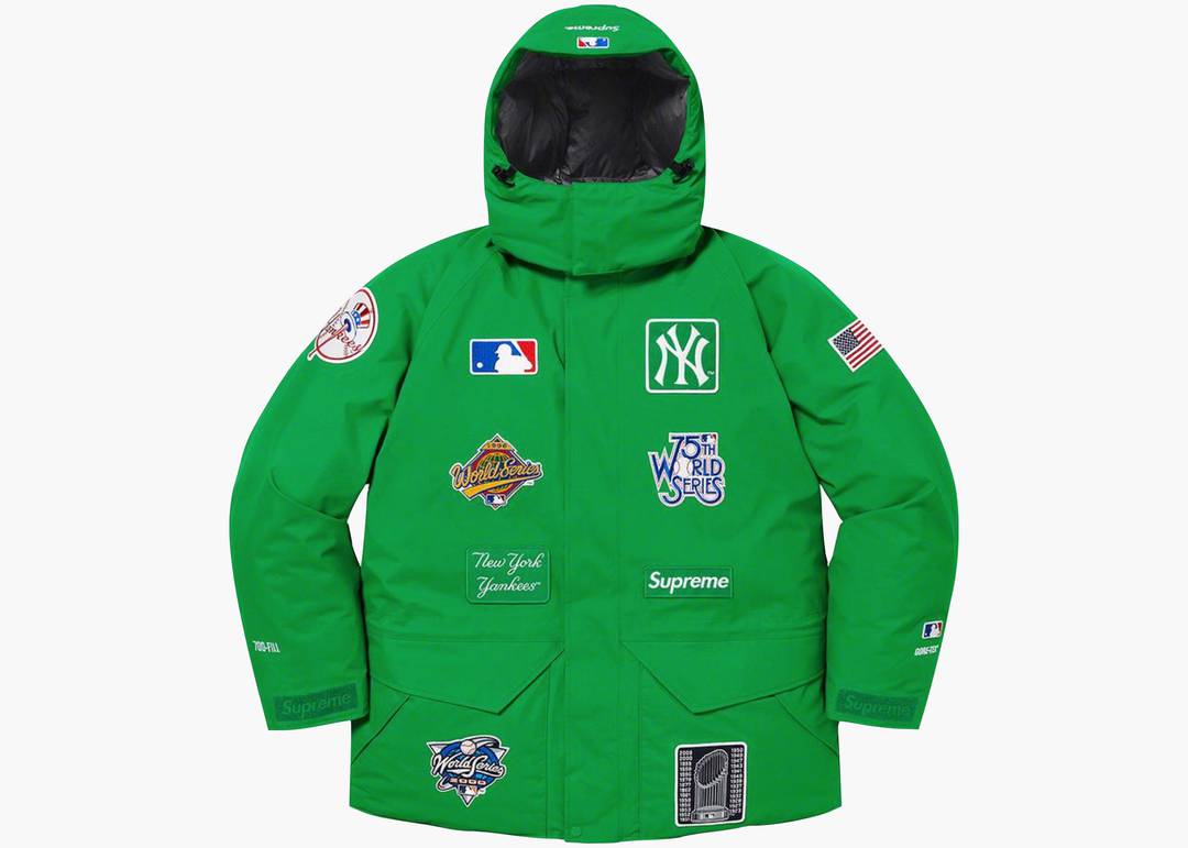 Supreme New York Yankees GORE-TEX 700-Fill Down Jacket Green |