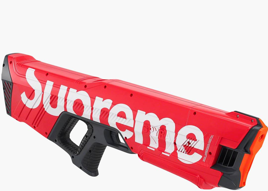 Supreme SpyraTwo water blaster  supreme SpyraTwo water gun box