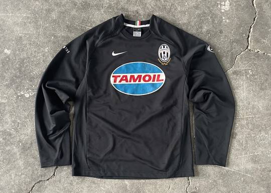 Vintage Football Nike Juventus Jersey T-shirt 0023 Hype Clothinga Limited Edition