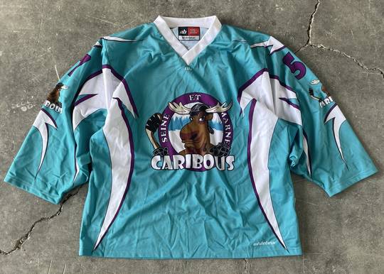 Vintage T-shirt Jersey Caribous White Bear 57 Reneaux 00124 Hype Clothinga Limited Edition