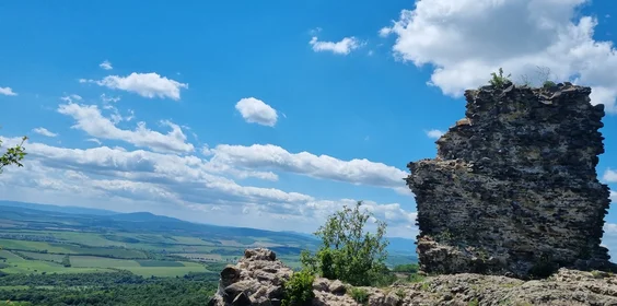 Szandavár romjai
