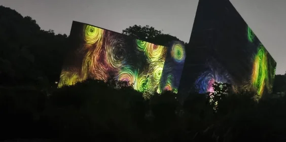 teamLab Botanical Garden Osaka – éjszakai szabadtéri múzeum a Nagai Botanical Gardenben