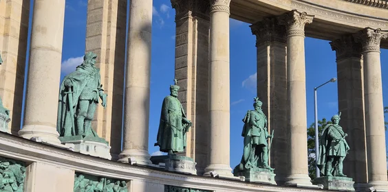 Heroes' Square