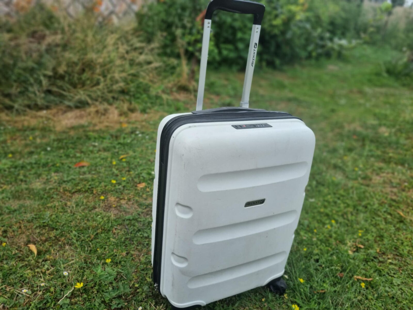 🌍 Your suitcase decides: what kind of traveller will you be?