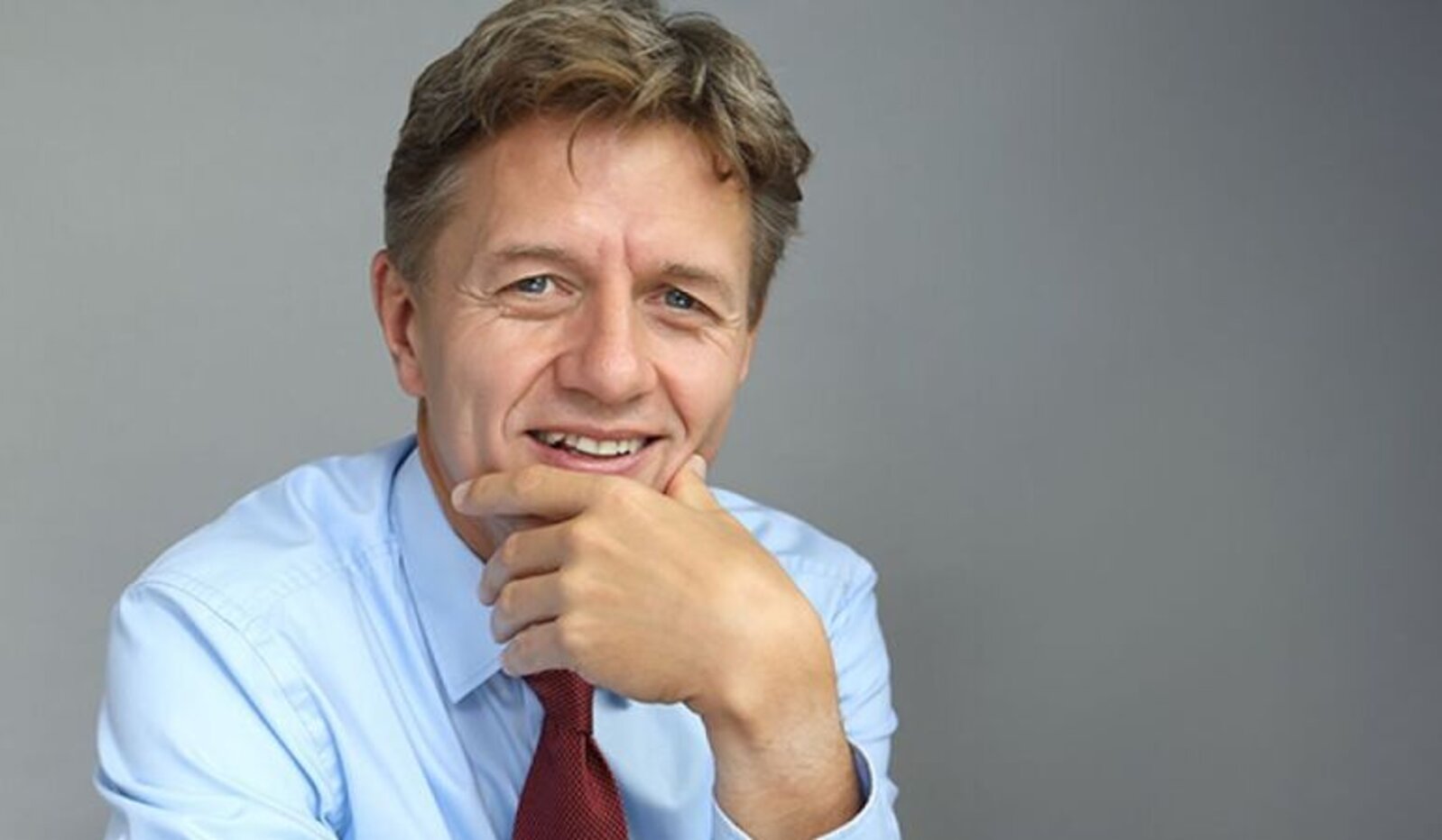 Conferencia del Dr. Richárd Schwab