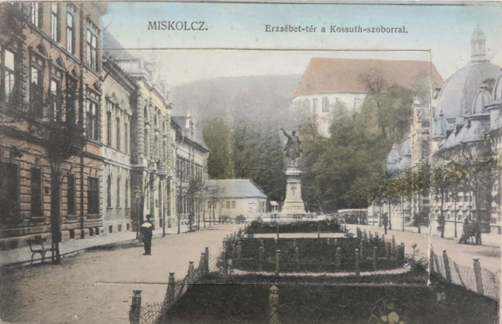 A tér 1910 körül, egykori képeslapon