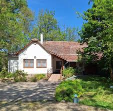 Végh Estate Guesthouse