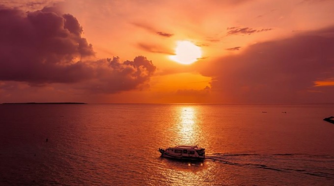 RIU Atoll 同 RIU Palace Maldivas 嘅日落郵輪之旅