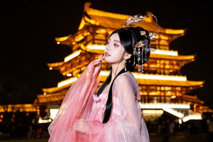 上海豫園|傳統漢服旗袍體驗|專業妝造攝影跟拍含精修寫真套餐