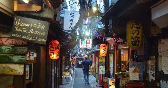 新宿黃金街夜間小團后街之旅