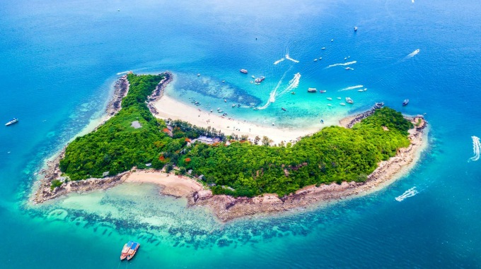 芭堤雅島：Koh Larn 和 Koh Sak 一日遊及水上活動