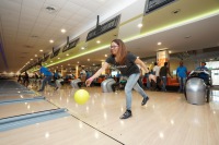在淡馬錫俱樂部來 SingaporeBowling@Rifle Range 保齡球館盡情暢玩
