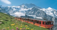 蘇黎世少女峰及伯恩阿爾卑斯山全日小團遊