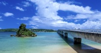 【沖繩北部經典一日遊】美麗海水族館・古宇利島・萬座毛・美國村｜那霸出發｜人氣景點一次打卡
