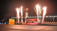 華家班汽車特技表演門票家庭（2位成人+1位小童）