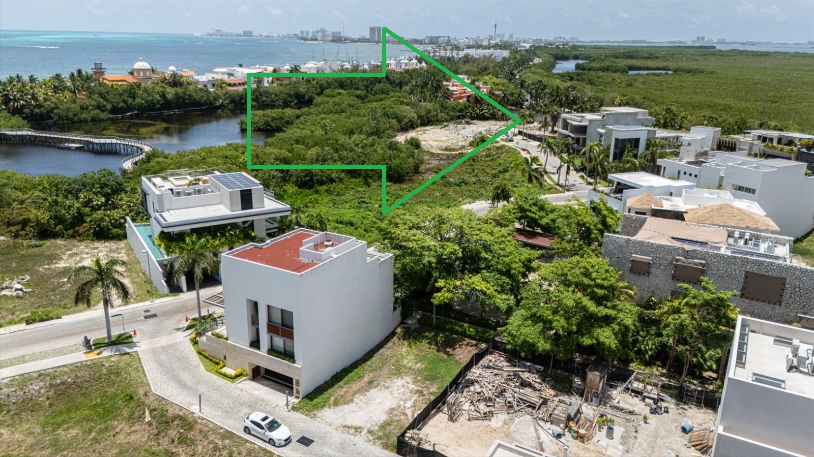 Terreno Exclusivo en Venta en Laguna 1, Puerto Cancún